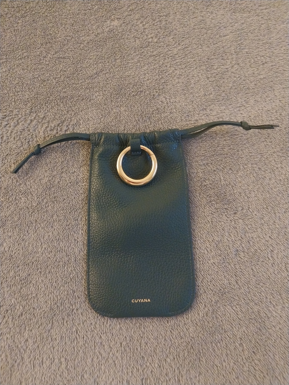 Cuyana Dark Green Pebbled Leather Eyeglass holder with attached key holder. - Picture 3 of 3